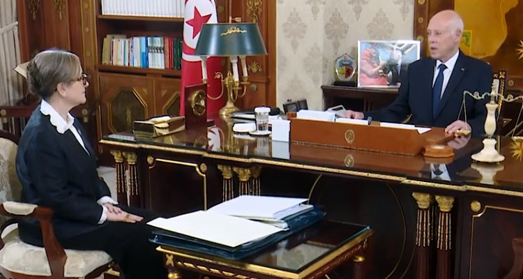 رئيس الدولة: أقول لبعض المسؤولين كفى لعبا على الحبال حتى لايتم إبعادكم