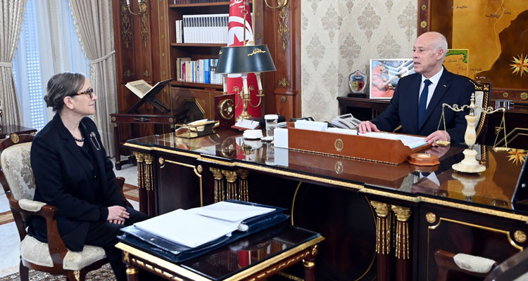 رئيس الدولة: لا مجال لأي وزير أن يتصرف خارج سياسة التي ضبطتها