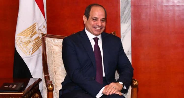 السيسي: لم أقل يوما للمصريين إني سأطعمكم ''صفائح العسل وقوالب الزبدة''