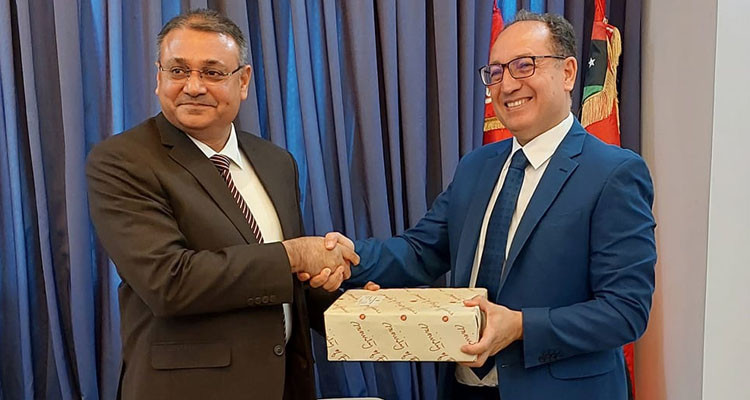 سفير تونس بليبيا يتباحث سبل التعاون مع نظيره البنغالي