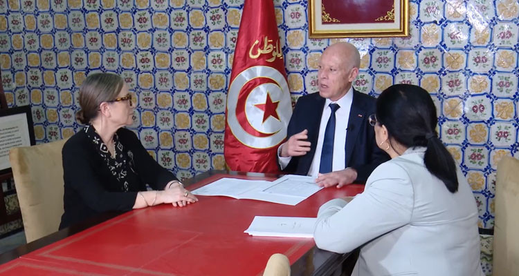 رئيس الدولة: أشخاص اندسوا داخل الإدارة بشهائد مدلسة ولا بد من كشفهم