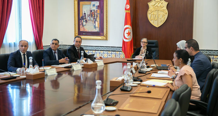 بودن تترأس جلسة وزارية موضوعها الاستراتيجية الوطنية للتشغيل