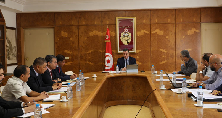 وزير النقل: الوزارة تشجع إحداث الشركات الأهلية لتأمين خدمات النقل 