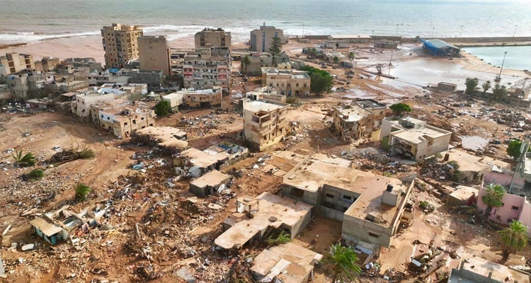 البحر يلتهم ربع مدينة درنة الليبية 