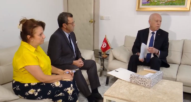 رئيس الدولة من البنك الوطني الفلاحي يكشف عن بعض ملفات الفساد بالمليارات