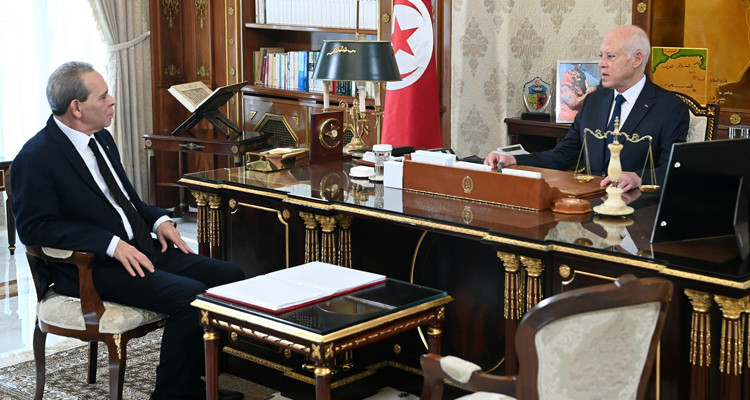 بعد تطهيرها من ''المندسين'': سعيد والحشاني يناقشان سبل انقاذ المؤسسات العمومية