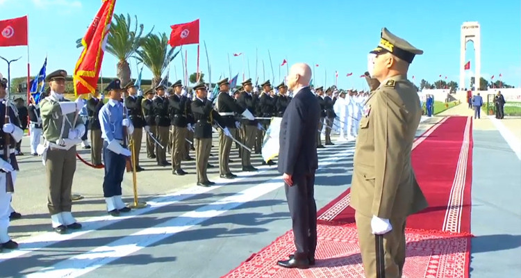 رئيس الدولة يشرف على موكب احياء الذكرى الستين لجلاء آخر جندي فرنسي عن بنرزت