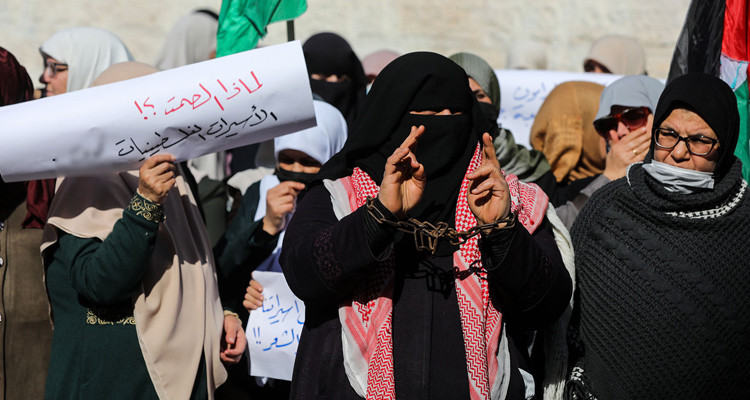 صفقة في أمتارها الأخيرة: تحرير كل الأسيرات والأطفال الأسرى بالسجون الاسرائيلية