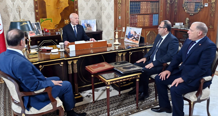 رئيس الدولة يأمر بتشديد ملاحقة مروجي المخدرات قرب المعاهد والانتصاب الفوضوي