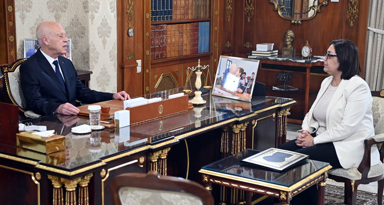 رئيس الدولة: لا تسامح مطلقا مع المتلاعبين بقوت الشعب