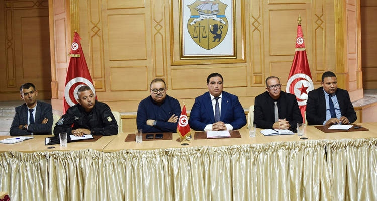 والي بن عروس: يجب إنجاح لقاء الترجي الرياضي والنجم الساحلي