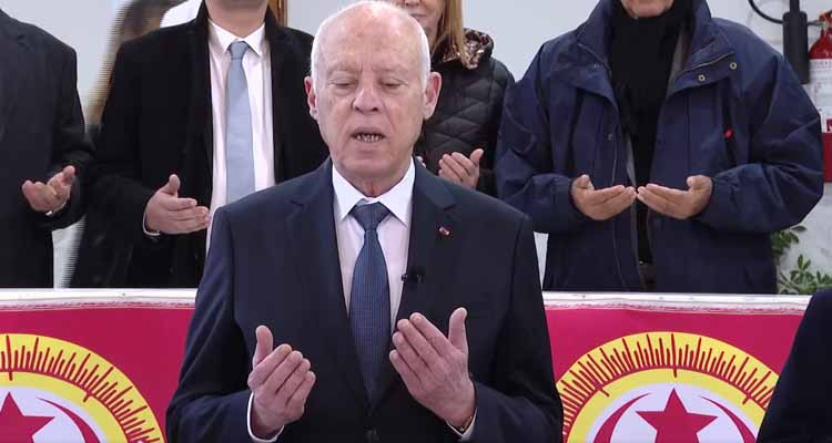 رئيس الدولة يشرف على موكب إحياء ذكرى اغتيال الشهيد فرحات حشاد(فيديو)