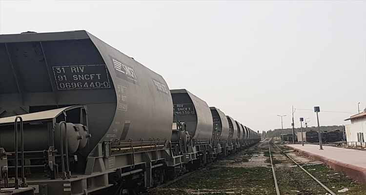 وزارة النقل: شحن أكثر من 1.6 مليون طن من الفسفاط عبر السكة الحديدية