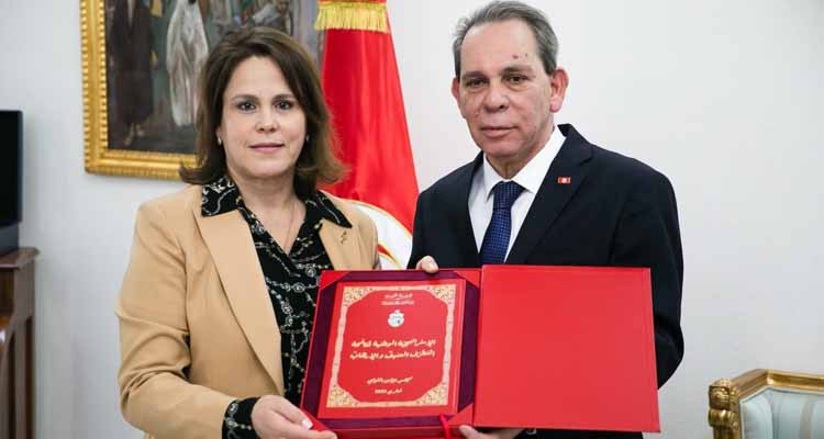 رئيس الحكومة يستقبل رئيسة اللجنة الوطنية لمكافحة الا{ر}..هاب