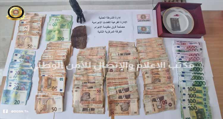 تفكيك وفاق إجرامي أحد أفراده فار من العدالة عليه حكم بـ20 سنة سجنا