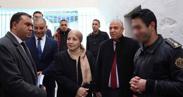 وزيرة العدل ليلى جفّال تزور السجن المدني بباجة