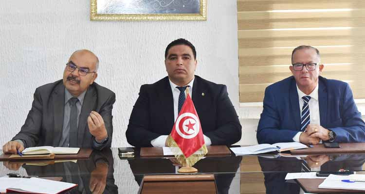 والي بن عروس يدعو إلى مكافحة ظاهرتي الغلاء والانتصاب الفوضوي 