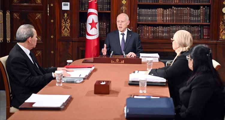 الصلح الجزائي والفصل 96 محور اجتماع وزاري مضيق بإشراف رئيس الدولة