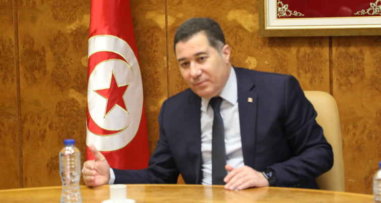 وزير النقل يسدي تعليماته بالترفيع بأقصى ما يمكن في أعداد السفرات