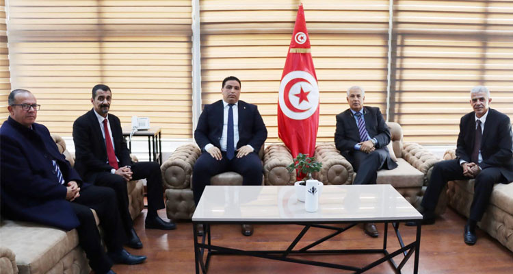 والي بن عروس: لا يمكن الحديث عن الاستثمار في ظل انتدابات بشهائد مدلسة