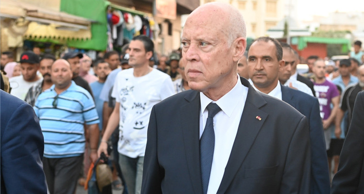 رئيس الدولة يصدر أمرا يقضي بالترفيع في المنح الشهرية للمدرسين النواب