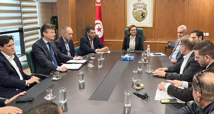 وفد من المستثمرين  الألمان يعربون عن اعتزامهم بعث مشاريع استثمارية بتونس