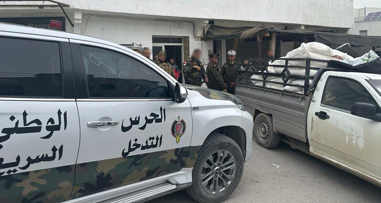 حدائق المنزه: مداهمة مخزن عشوائي لتعليب السكر المدعم قبل بيعه للمقاهي