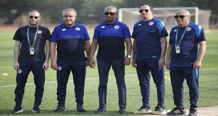 وزير الشباب والرياضة يحث لاعبي المنتخب على افتتاح مشوار ''الكان'' بالانتصار