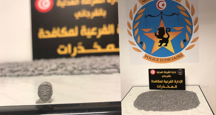 سيدي حسين: مداهمة محل سكنى شقيقين يروجان المخدرات