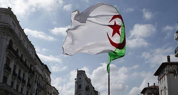 الجزائر: السجن والغرامة لكل من يتلفظ بالكلام البذيء في الفضاءات العامة