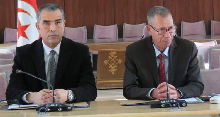 ولاية منوبة تحدد المواقع التي تحتاج مخفضات للسرعة 