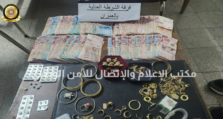 الخالة وابن شقيقتها يروجان ''الزطلة'' والأقراص المخدرة 