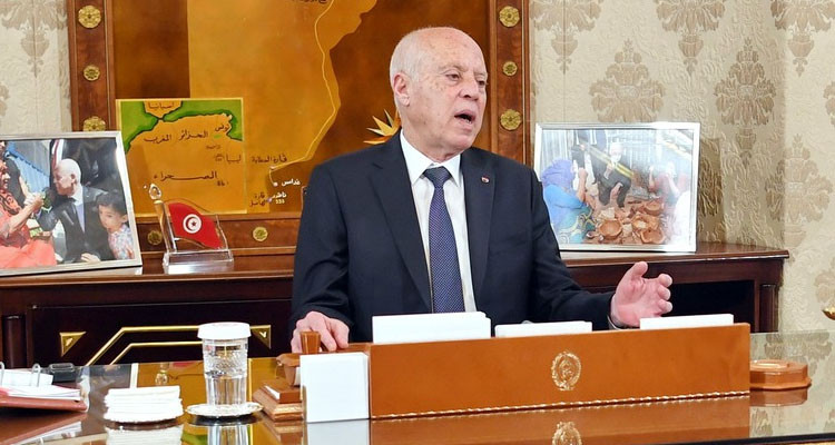 رئيس الدولة يعيّن مستشارا جديدا له مكلفا بالشؤون القانونية 