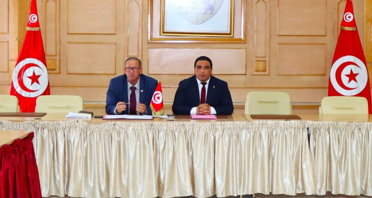 والي بن عروس يسدي تعليماته بالتصدي لمراكز التدليك والوشم العشوائية 