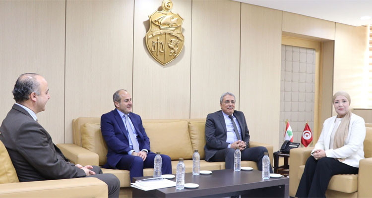 وزيرة العدل ليلى جفال تناقش مع نظيرها اللبناني سبل تعزيز التعاون القضائي