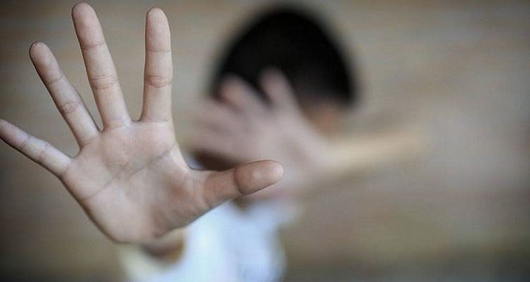 المحكمة ترجئ النظر في واقعة ''المقص'' استجابة لطلب فريق الدفاع