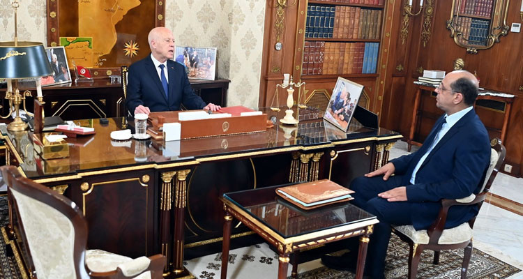 رئيس الدولة:من حق المتقاعدين الحصول على جرايات عادلة يتم الترفيع فيها دوريا