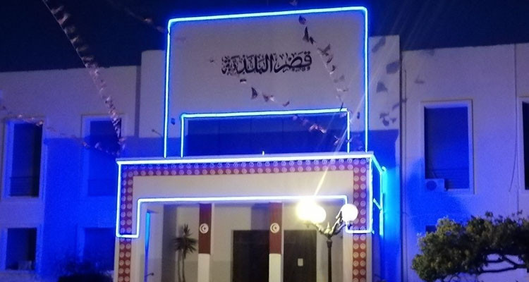 إيقاف الرئيسة السابقة للمجلس البلدي بحلق الوادي على ذمة قضية فساد  