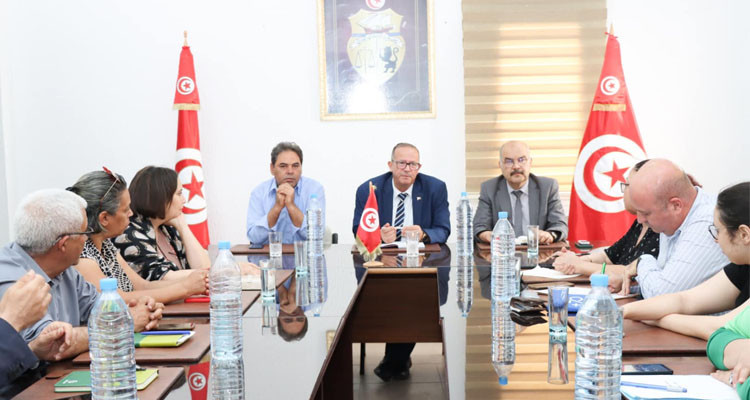 بلديات بن عروس تبرمج حملات موجهة لقنص الكلا‘ب السائبة 