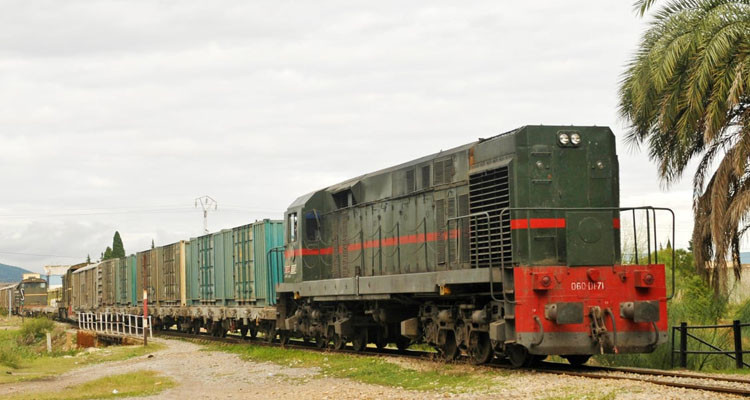 رئيس الدولة يوافق على قرض سعودي لاستصلاح السكة الحديدية الناقلة للفسفاط