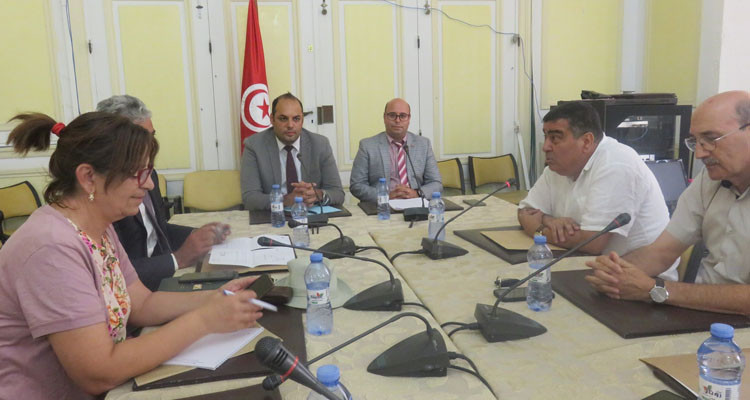 ملف الحديقة ''ب'' وقاعة الزواوي محور جلسة عمل بولاية تونس