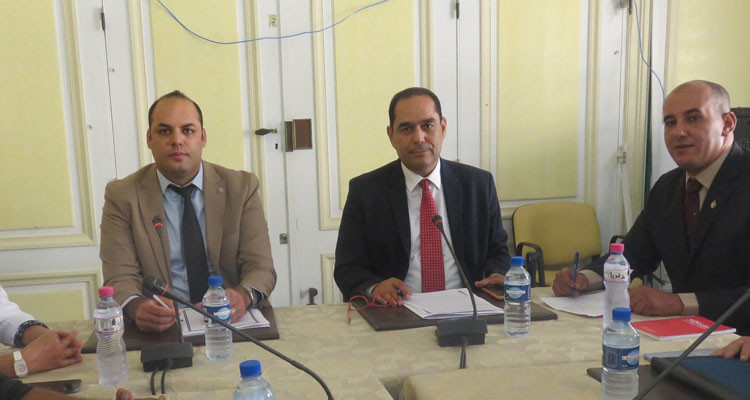 والي تونس يشرف على موكب تنصيب المجلس الجهوي الجديد