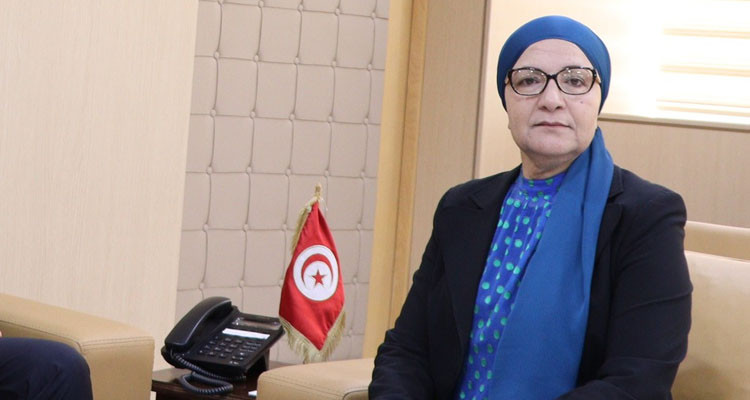 وزيرة العدل تعفي أربعة إطارات من مهامهم
