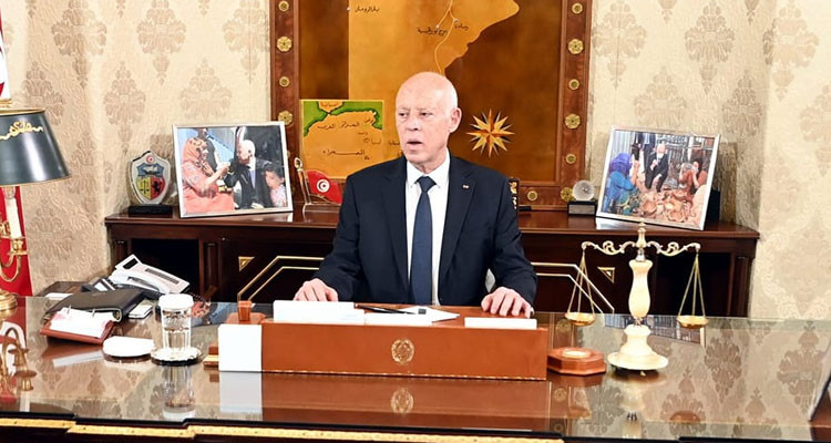 رئيس الدولة يصدر أمرا يقضي بإنهاء مهام رئيس ديوان وزير التربية