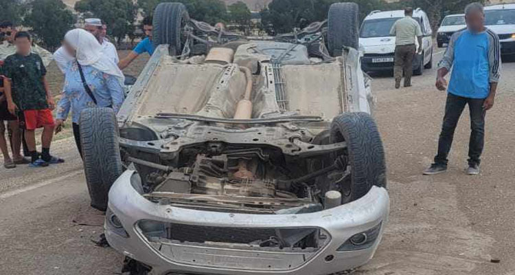 باجة: إصابة ثلاثة أشخاص في حادث انقلاب سيارة 