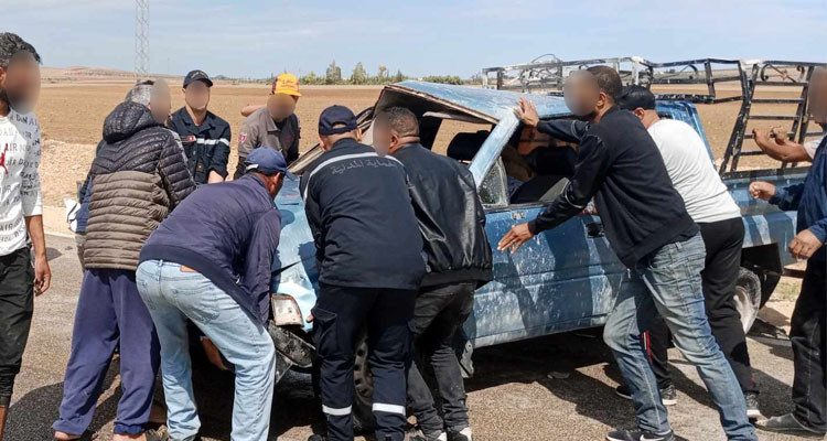 وفاة كهل وإصابة آخر في حادث انزلاق سيارة 