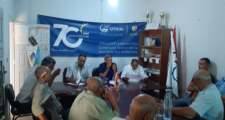 قبلي: أصحاب سيارات ''اللواج'' يناقشون توحيد ثلاثة خطوط بعيدة