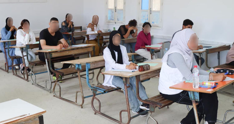 وزير التربية يصدر قرار يتعلق بضبط تواريخ امتحانات الباكالوريا