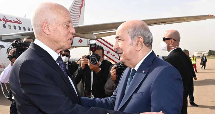 الرئيس تبون يخص رئيس الدولة قيس سعيّد باستقبال رسمي 