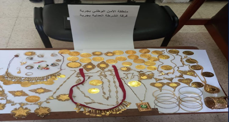 القبض على مرتكب عملية سطو لمصوغ بقيمة 200 ألف دينار من داخل أحد المنازل
